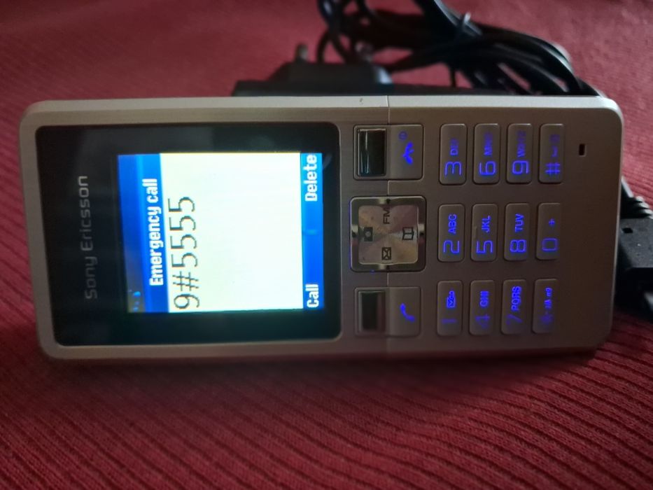 UNIKAT telefon  Sony Ericsson T250i