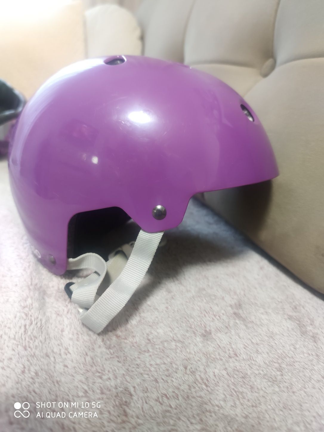 Sprzedam fioletowy kask