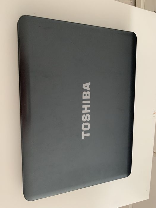 Computador portátil Toshiba Satellite