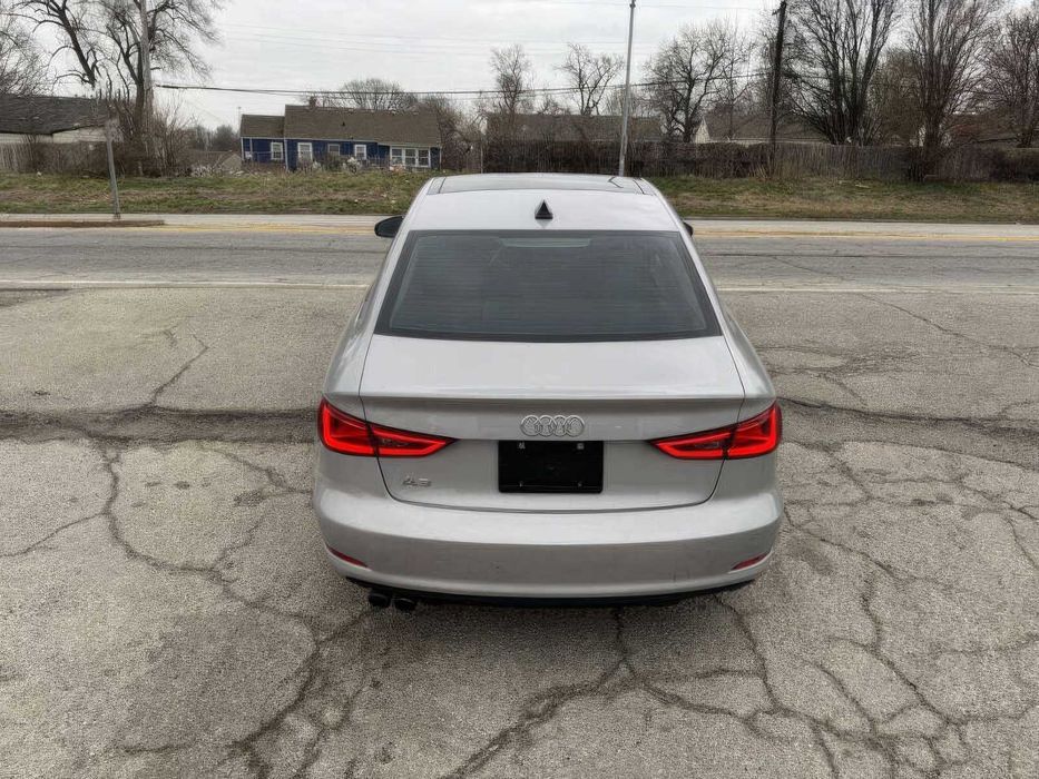 Audi A3      2015