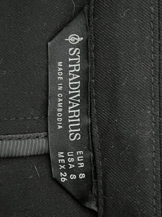 Жіночий піджак чорний