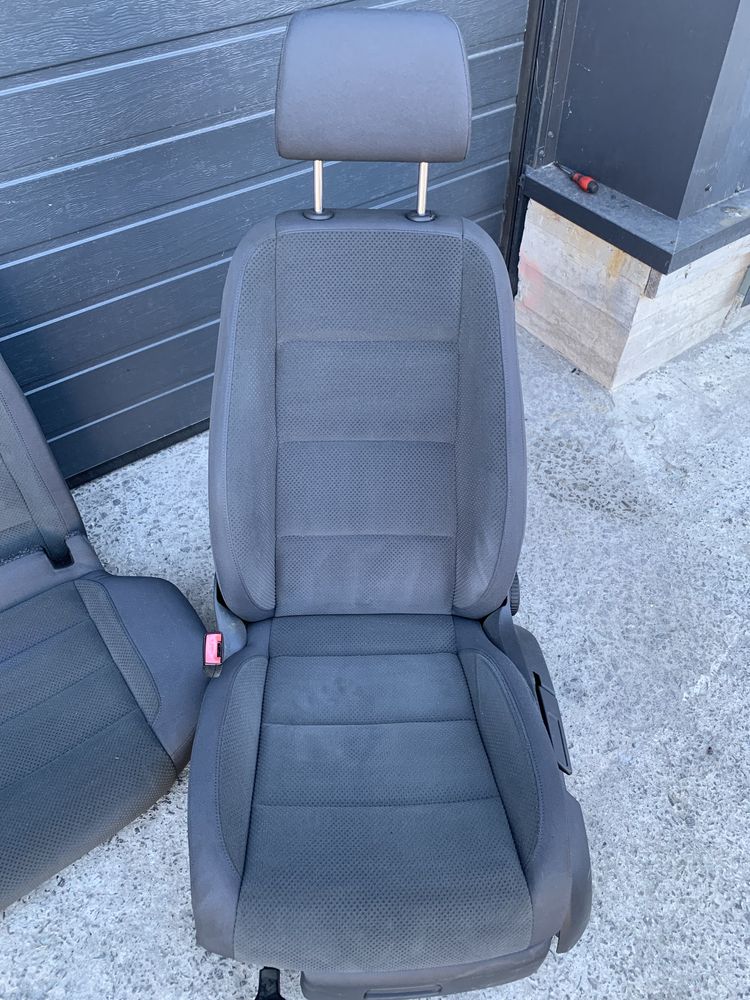 Салон Volkswagen Golf Golf plus сидіння сидушки гольф тканина