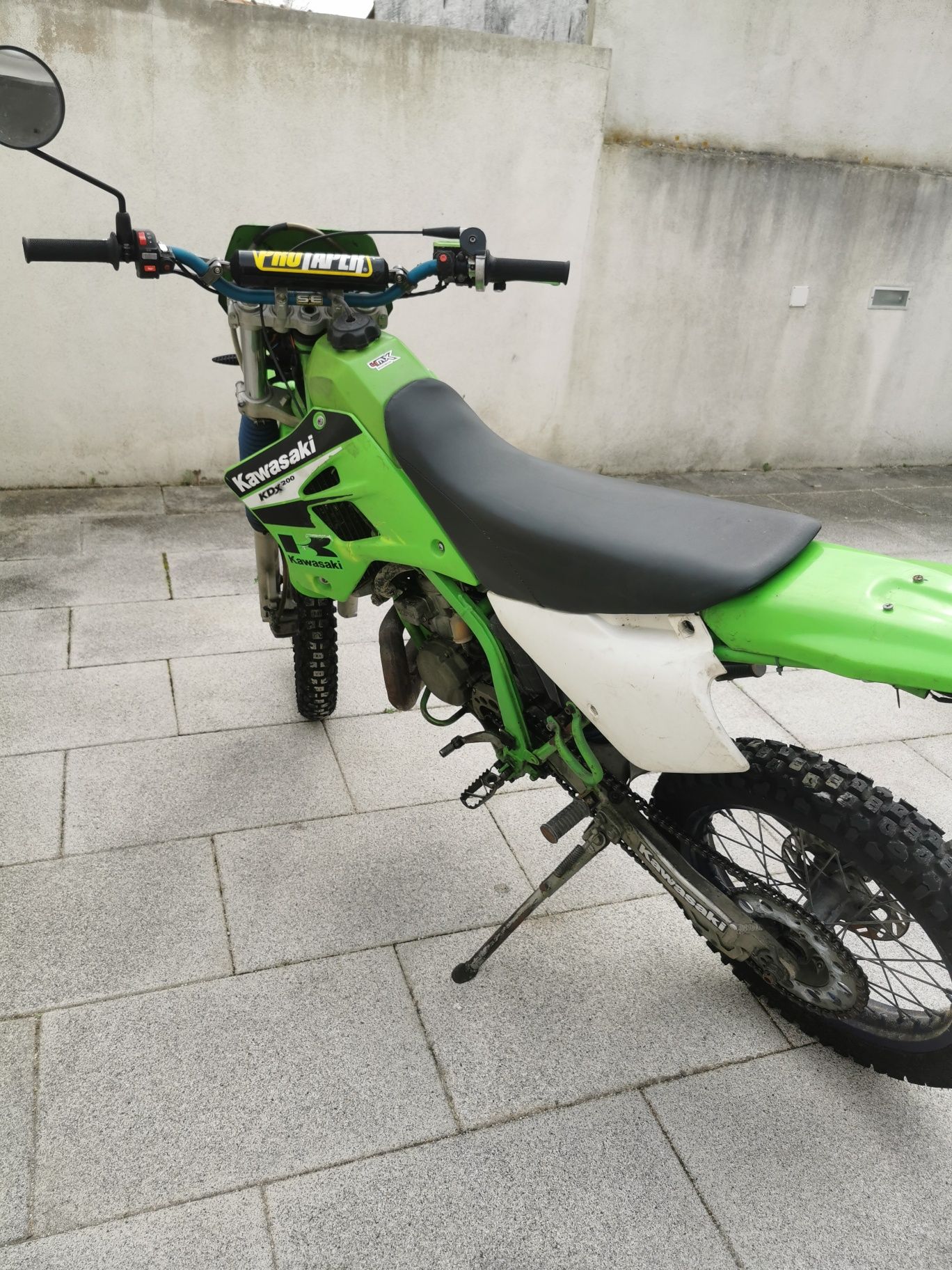 Kawasaki Kdx 200 de 2001 matriculada