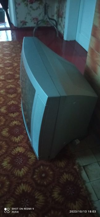 Телевізор кольоровий