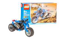 LEGO Racers 8370: Nitro Stunt Bike