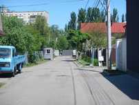 Нивки  ,5,5 соток ,охраняемый кот. городок , городские коммуникации!
