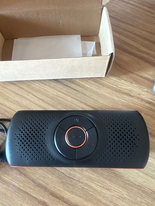Wireless in car speakerphone