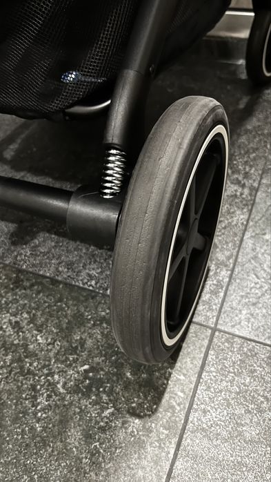 Продам терміново прогулянкову Коляску cybex bezzy 2024