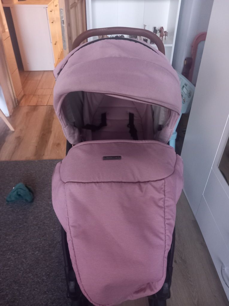 Wózek spacerowy firmy bebetto