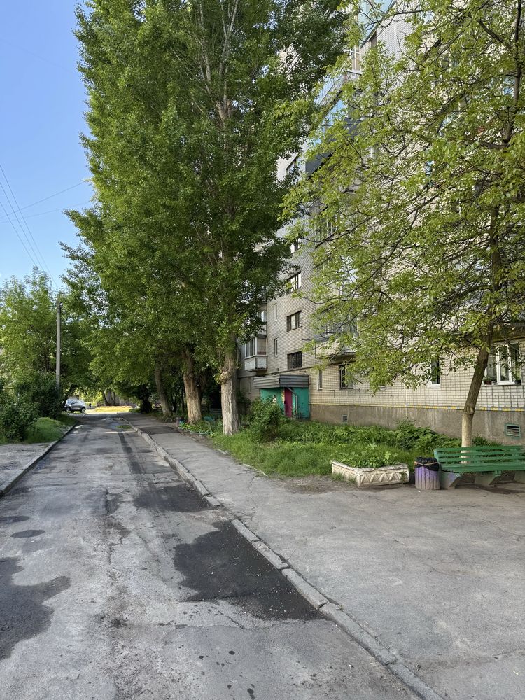 Продам 1 кімн. квартиру  в місті Кременчук