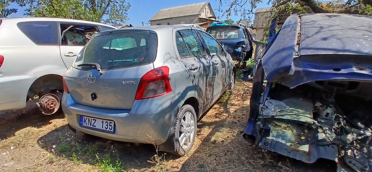 Toyota Yaris 2007 по запчастям