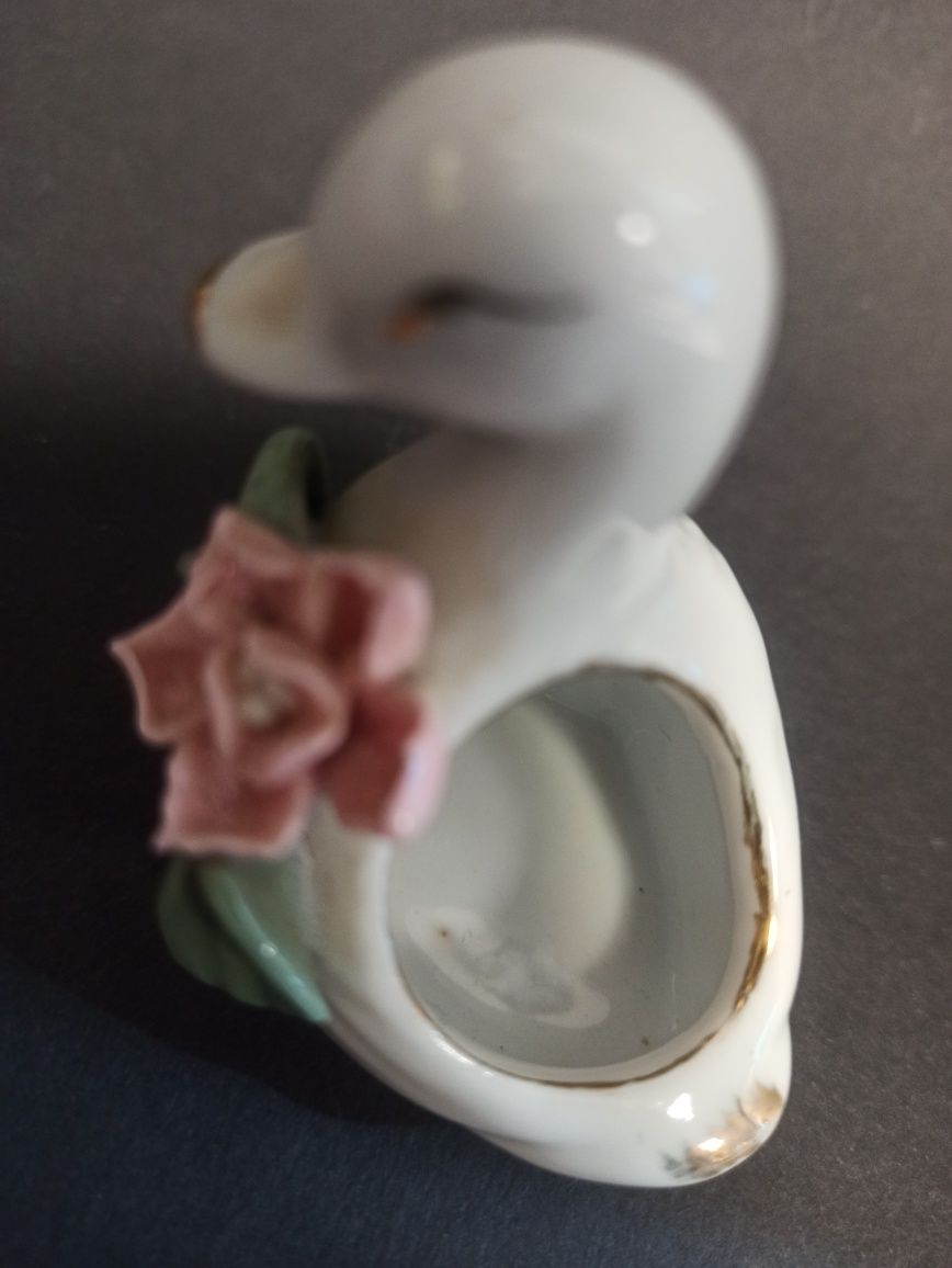 Ceramiczna figurka łabądź