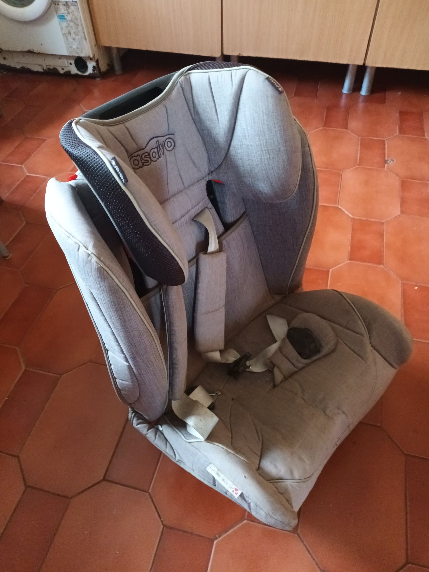 Cadeira auto usada cinzento