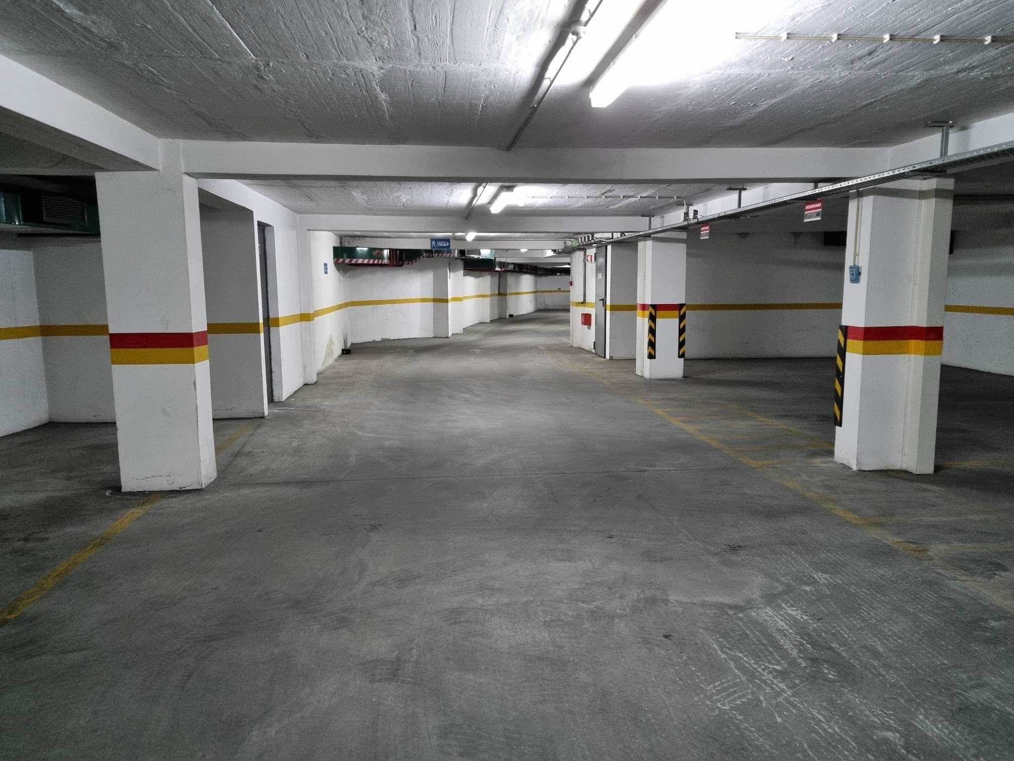 Lugares de Parqueamento no centro histórico de Évora