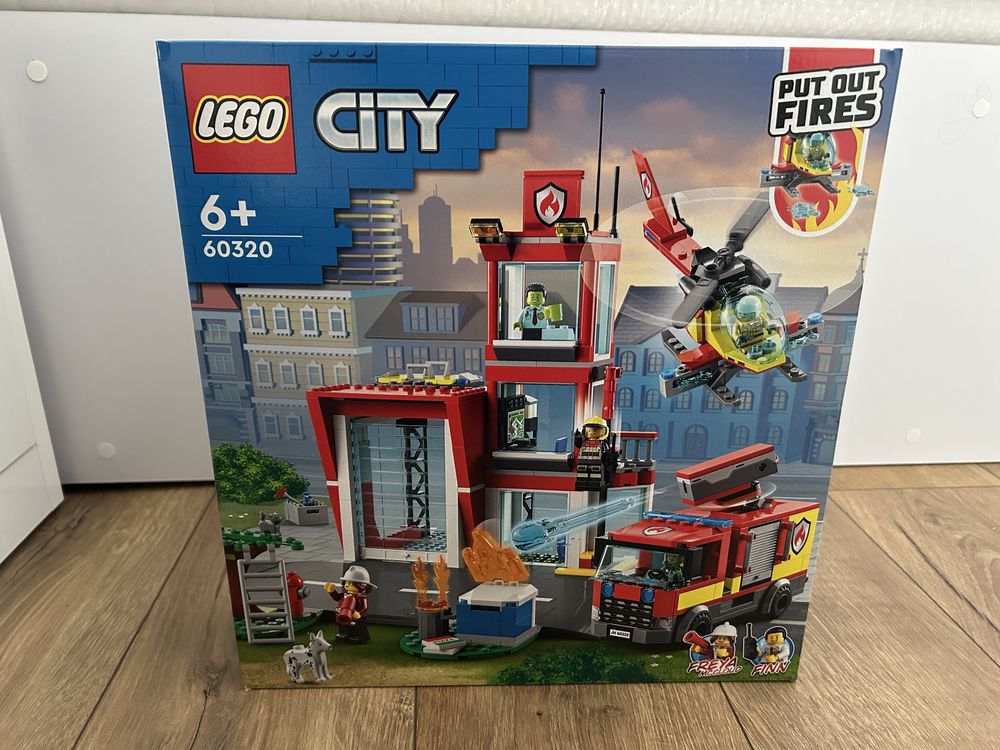 LEGO 60320 City - Remiza strażacka