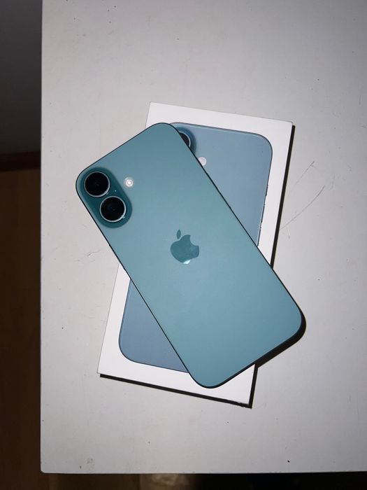 iPhone 16 128GB.