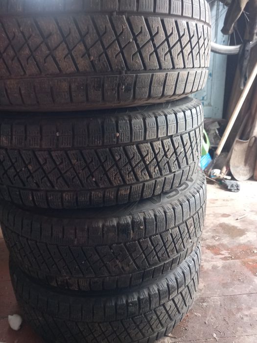 Колеса шини диски Спрінтер 903  Лт зима 225/70/15с Ласса