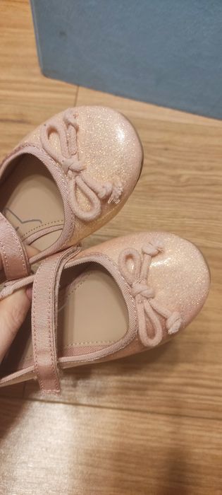 Baleriny brokatowe 24