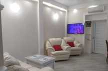 Продам 3-кімнатну квартиру з якісним ремонтом (357-912)