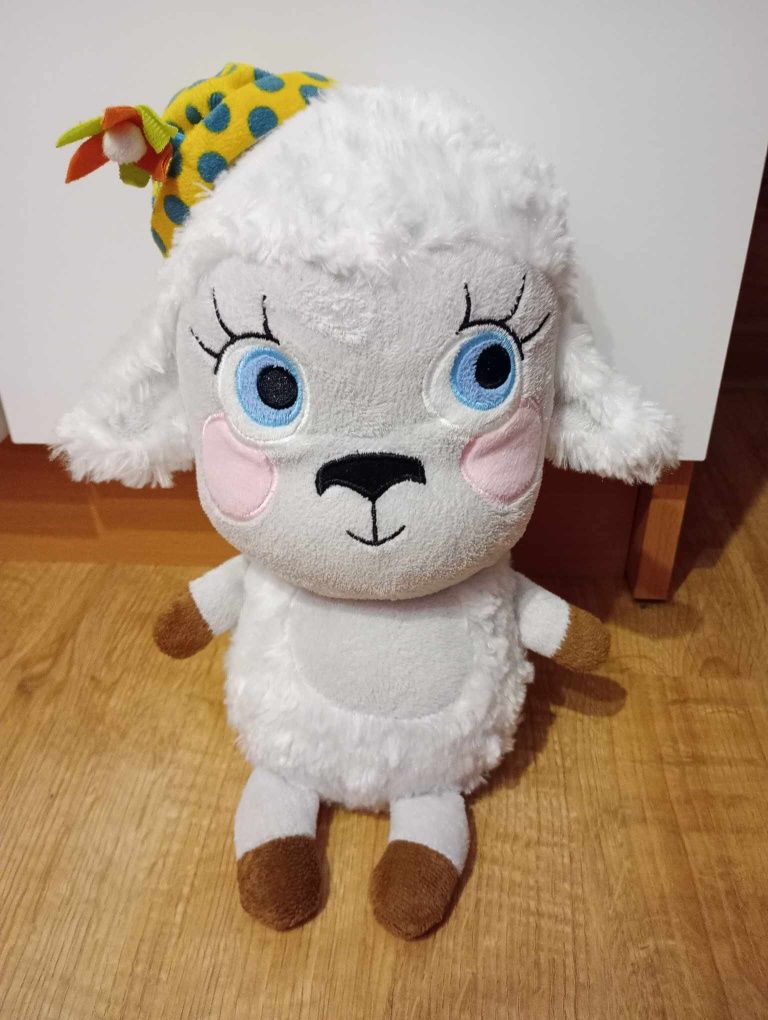 Owca owieczka Lucy the Lamb maskotka przytulanka pluszak