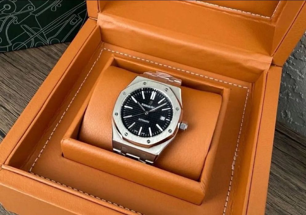 Часы наручные audemars piguet royal oak черный
