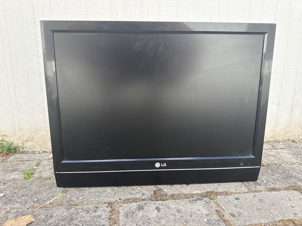 Televisor LG 19LS4R
