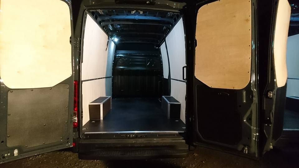 Zabezpieczenie części ładunkowej Iveco Daily L4H2