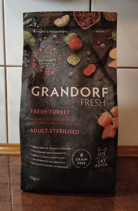 GRANDORF Fresh Turkey Adult Sterilised Indyk Karma dla kotów