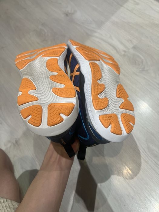 Asics чоловічі 44
