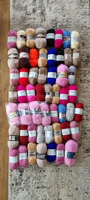 Акрилові нитки 54 шт