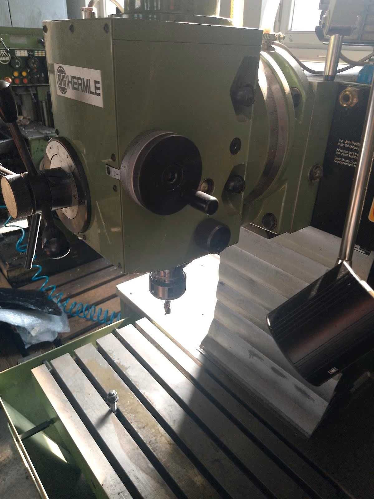 Hermle UWF 600 CNC uniwersalna masyzna frezująca