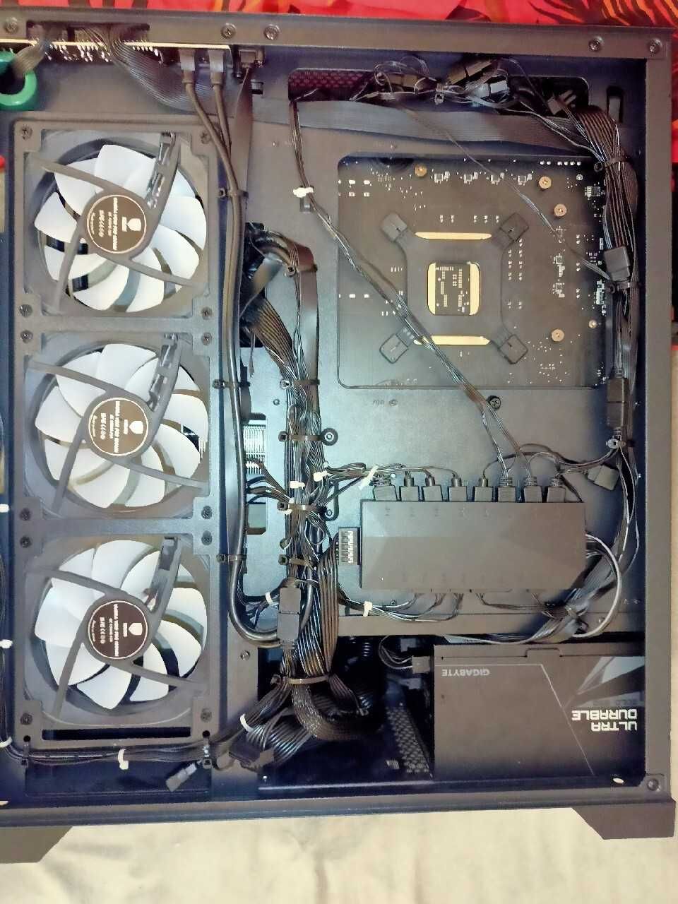 Komputer Stacjonarny - procesor 14 generacji, RTX 4070S, 2TB M.2
