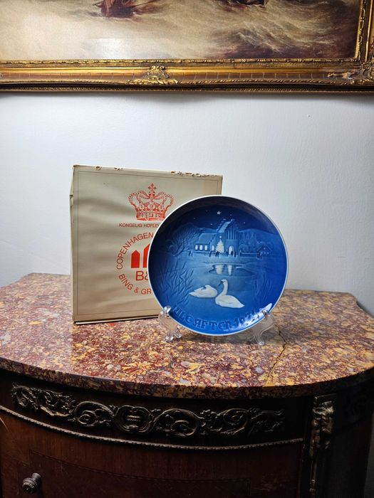 Royal Copenhagen Świąteczny talerz kolekcjonerski 1974 Porcelana Dania