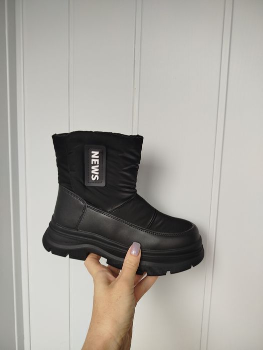 Зимове взуття для дівчат черевики на овчині чорні 33 34 35 36 37 38