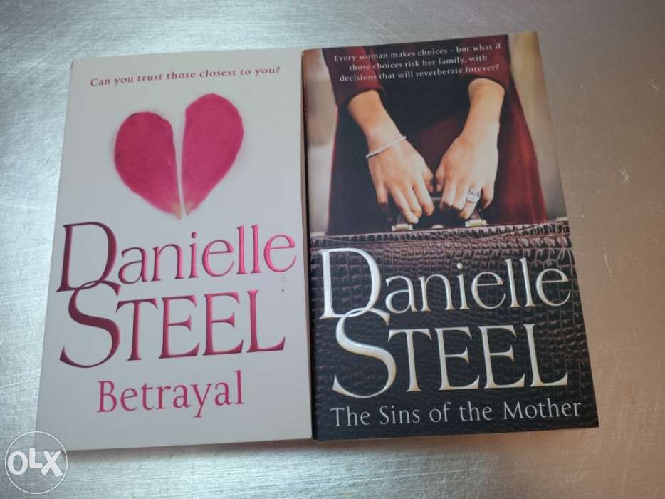2 Livros Danielle Steel em Inglês