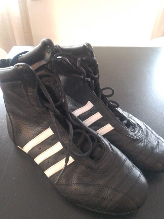 Bota sapatilha adidas