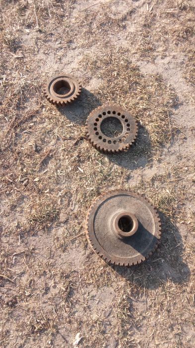 Запчастини трактра т-25