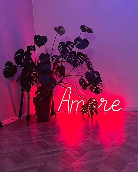 Sprzedam Ledon neon czerwony „Amore”