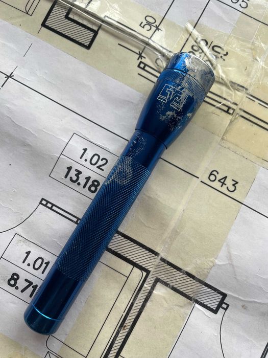 Latarka Maglite Mini 2xAA Niebieska