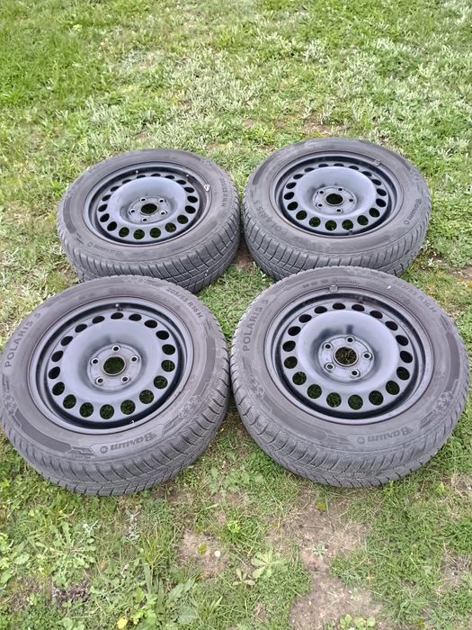 Opony zimowe z felgami stalowymi 205/55R16H VW Skoda