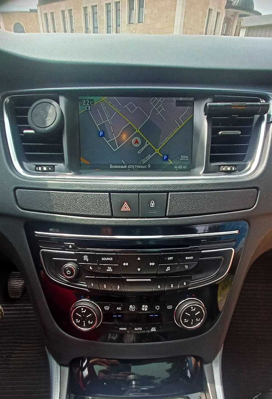 Peugeot 508 SW 2.0 HDi 2014 року