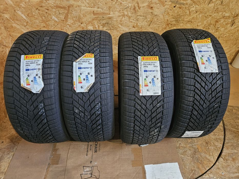 Opony zimowe 255/40/22 pirelli scorpion winter 2