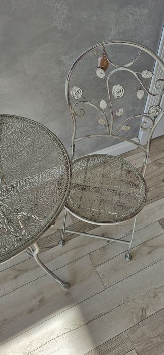 Стіл та 2 стільці для саду, тераси, балкона, кафе