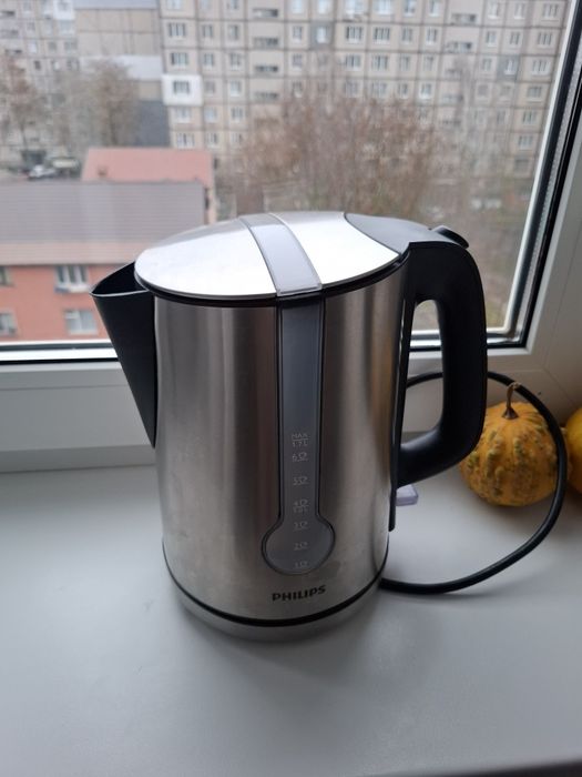 Електрочайник Phillips