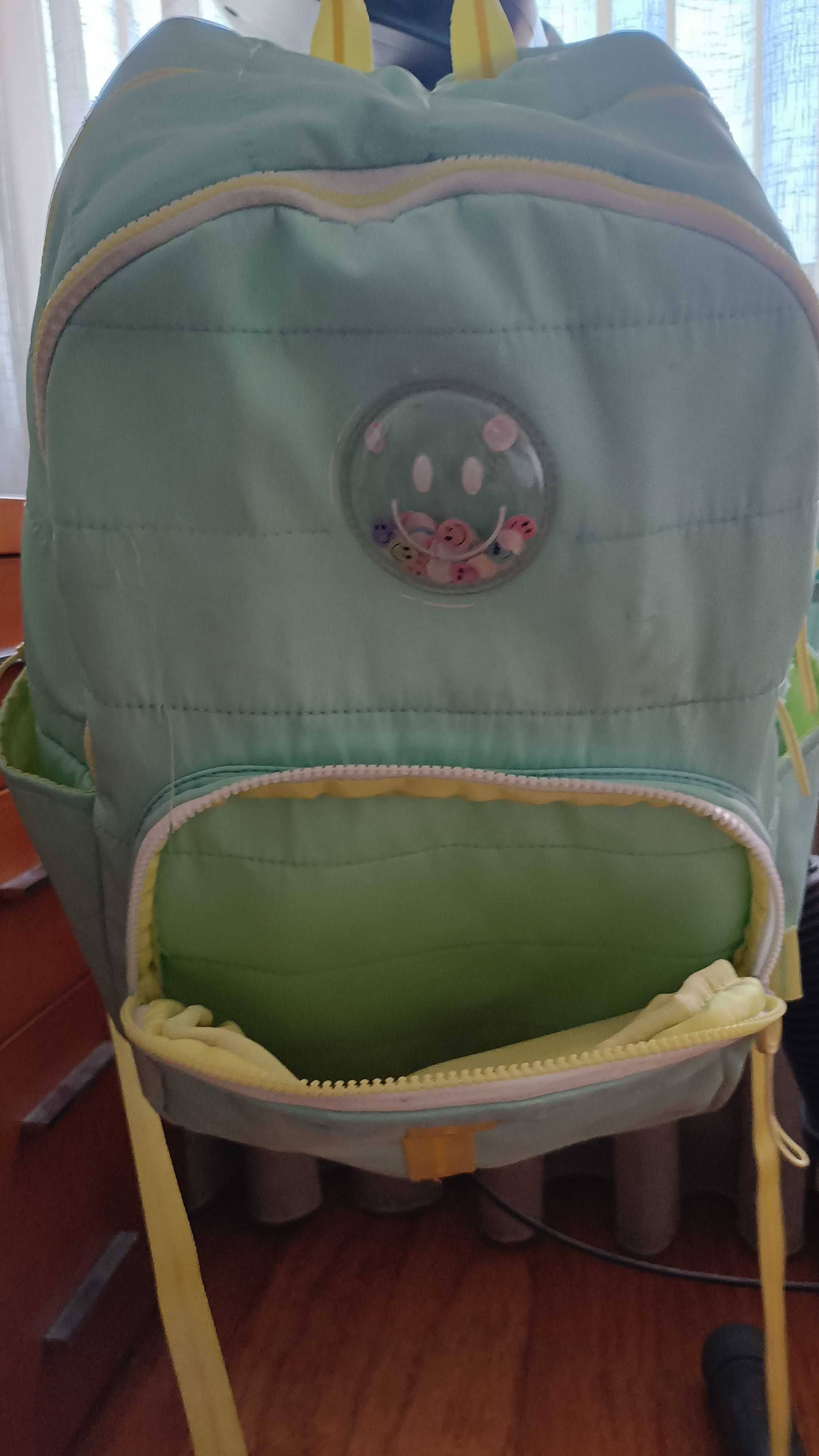 Mochila e estojo
