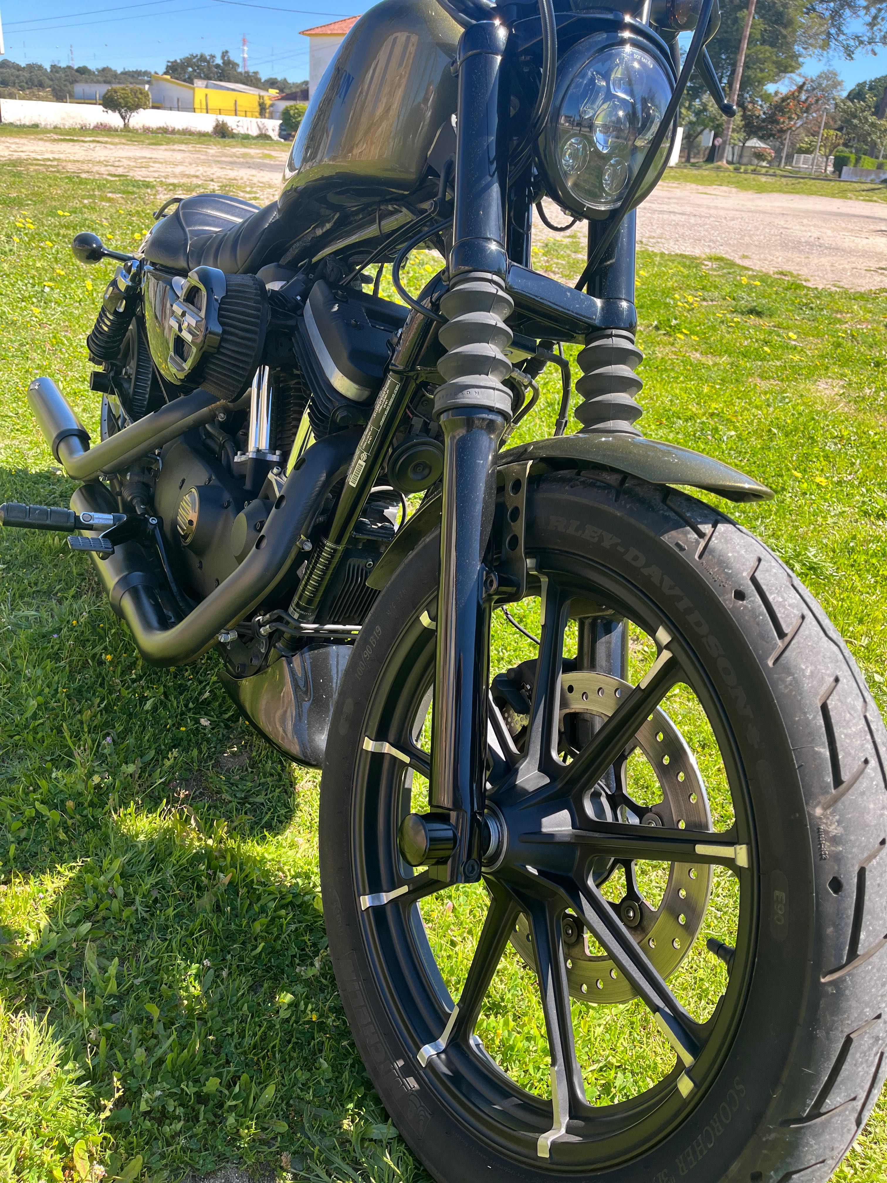 Harley Davison 883 Iron