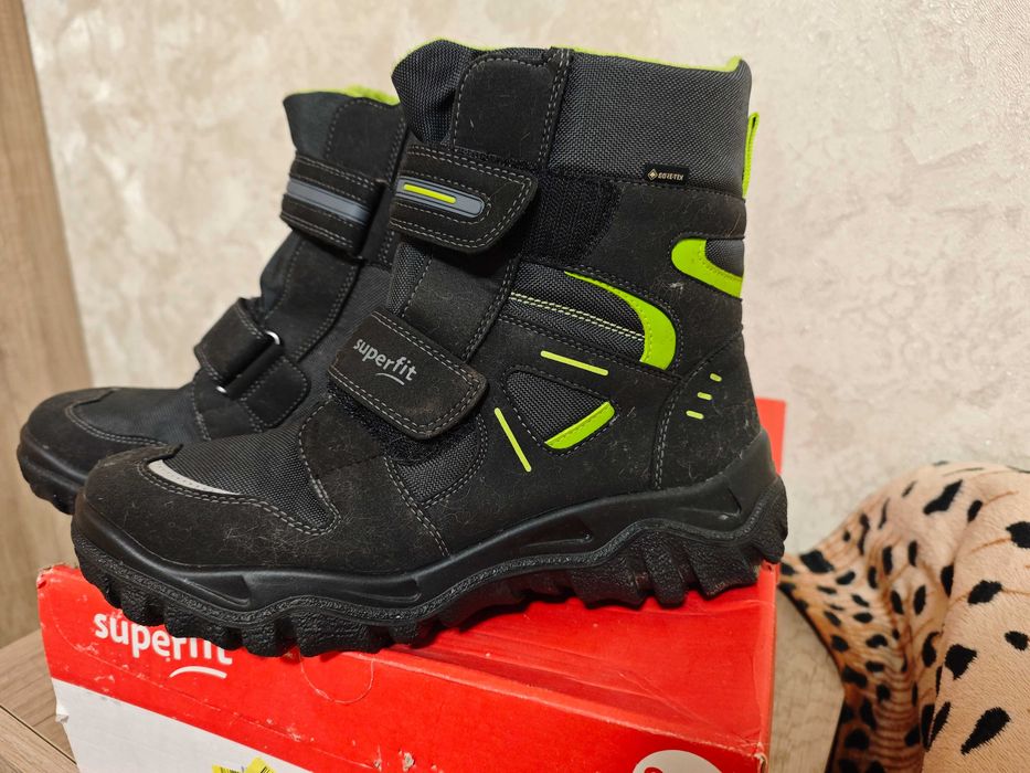 Зимові Superfit 42 розмір, з системою gore-tex42