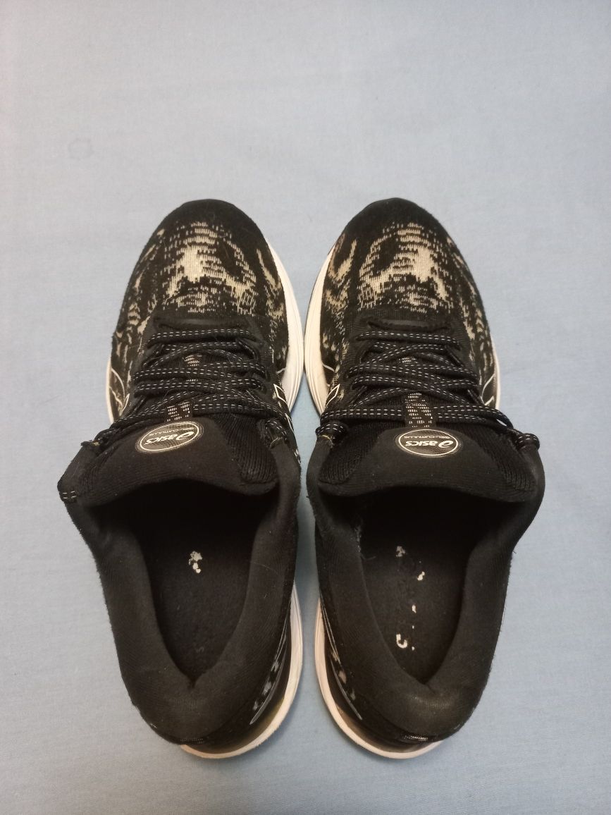 Бігові кросівки ASICS Gel-Cumulus 23. 39,5-40р.стан чудовий,оригінал