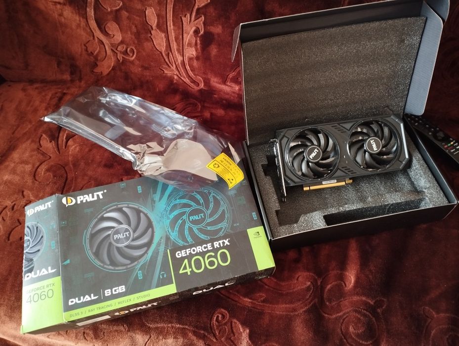 RTX4060 хорошая бюджетная.