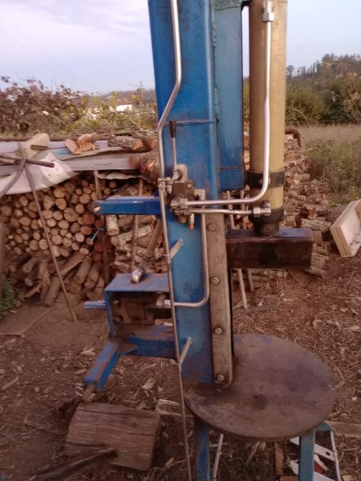 Vendo rachador de lenha
